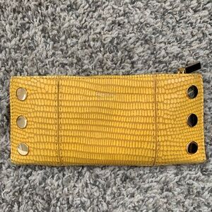 Hammitt 110 North wallet